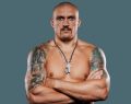 Usyk vince ma il finale contro Verhoeven scatena le polemiche