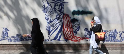 Iran accetta di cedere scorte di uranio arricchito nell'intesa con gli Usa