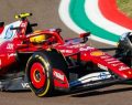 Hamilton esalta il duello con Verstappen: 'Fantastico lottare con un grande'