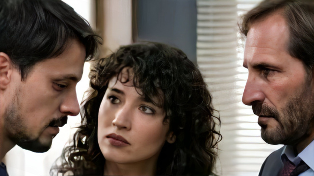 Gianluca, Anna e Alberto - screenshot &copy; Un posto al sole.