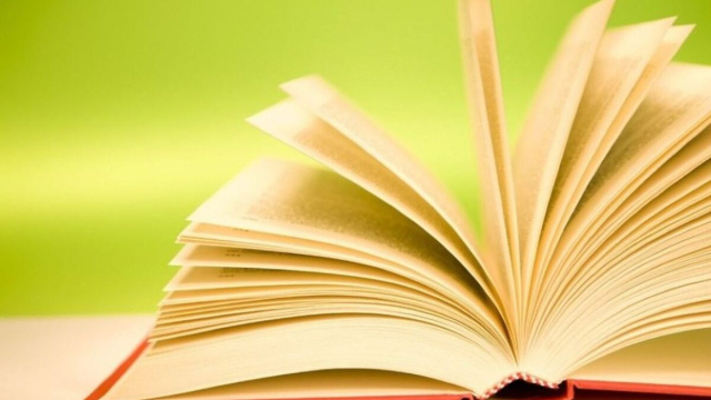 In foto un libro di testo (Creative Commons).