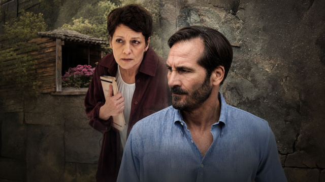 Un posto al sole, Vittoria, la madre di Anna, e Alberto Palladini
