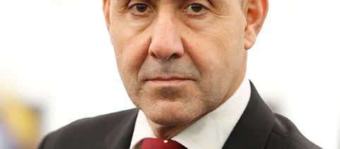 Vannacci apre a FdI ma avverte: 'Futuro Nazionale non farà da stampella'