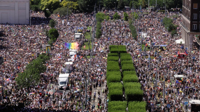 A Budapest la sfilata del Pride contro i divieti di Orban, timori ... &copy; Creative Commons