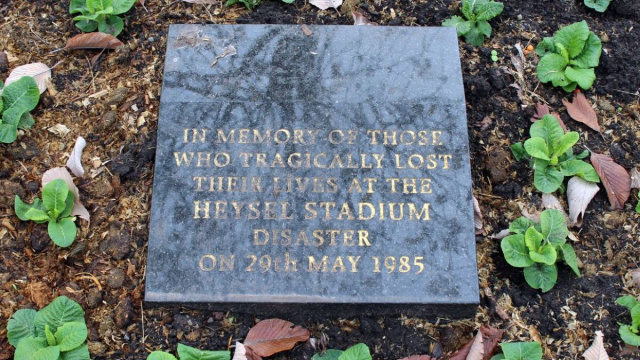 Heysel_Stadium_memorial,_St_John's_Gardens.jpg