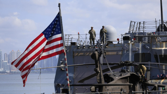 Centcom, due navi da guerra Usa nello stretto di Hormuz per lo ... &copy; Creative Commons