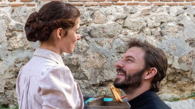 Maria e Samuel de La Promessa &copy; Mediaset.
