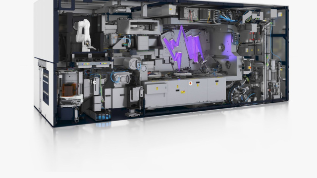 The $150 Million Machine Keeping Moore's Law Alive  WIRED &copy; Creative Commons