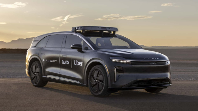 Tesla o Lucid: ecco chi &egrave; in vantaggio con il Robotaxi &copy; Creative Commons