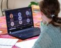 Donne e lavoro, la professione più richiesta secondo l'IA è la Care & Welfare Specialist