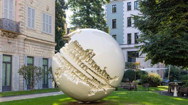 Mostra di Arnaldo Pomodoro alle Gallerie d'Italia di Milano ... &copy; Creative Commons