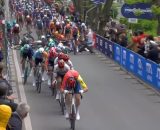 La caduta nella prima tappa del Giro d'Italia - &copy; Screenshot Eurosport