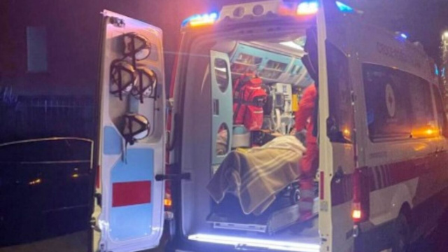 Ambulanza durante un soccorso - &copy; Croce Rossa Italiana