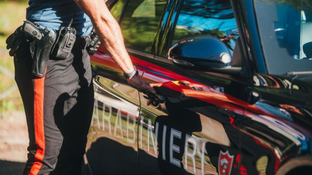 Agente dei Carabinieri - &copy; Facebook / Carabinieri.It