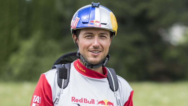 Il campione mondiale di Parapendio Aaron Durogati a Moena con il ... &copy; Creative Commons