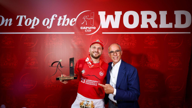 Campionato Mondiale del Pizzaiuolo: Simone Zullo Vince l'Edizione ... &copy; Creative Commons