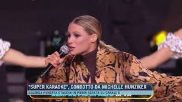 Super Karaoke - Michelle Hunziker - Screenshot Mediaset.