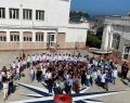 Procida, registra riunione e aggredisce preside e vigili: arrestato