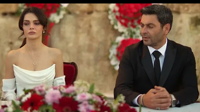 Alya e Cihan in Far Away &copy; Mediaset