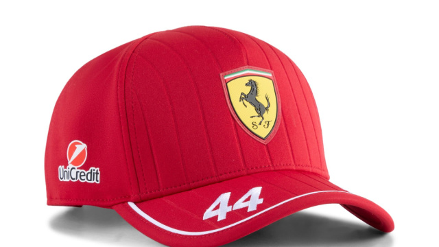 Cappellino Scuderia Ferrari 2025 Lewis Hamilton - Rosso - Bambino &copy; Creative Commons