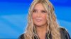 Selvaggia Lucarelli debutta all'Isola dei Famosi: prime immagini dalle Filippine