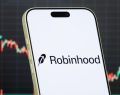 Robinhood licenzia il 10% dei dipendenti, senza incolpare l'IA: una svolta nel tech