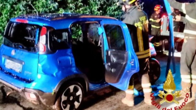 Incidente mortale a Como, l'auto finisce nel lago: uno dei ... &copy; Creative Commons