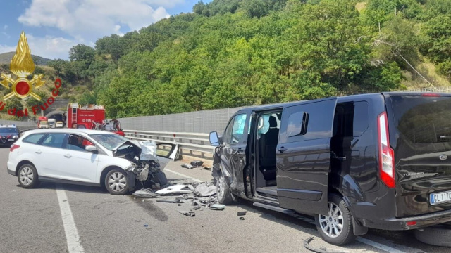 Incidente mortale sulla Statale 18 - &copy; Vigili del Fuoco