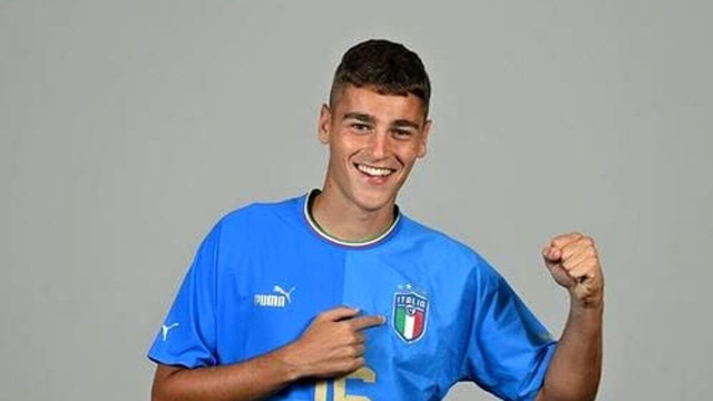 La Juve acquista a titolo definitivo dal Lecce il centrocampista Giacomo Faticanti.