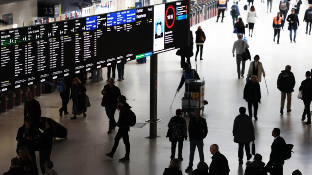 Scontro tra due treni a nord di Londra, in azione i soccorsi &copy; Creative Commons
