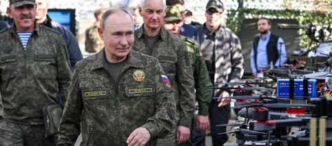 Mosca conferma 'massiccio attacco' in Ucraina: colpiti obiettivi militari