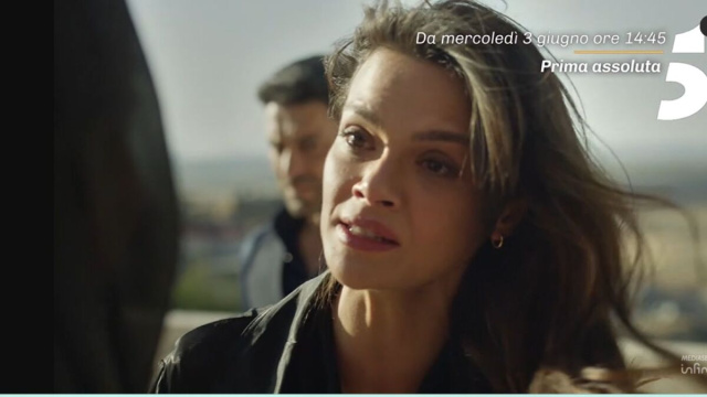 Alya in una scena di Far Away &copy; Mediaset