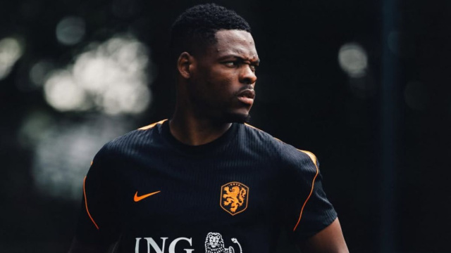 In foto Denzel Dumfries (Instagram).