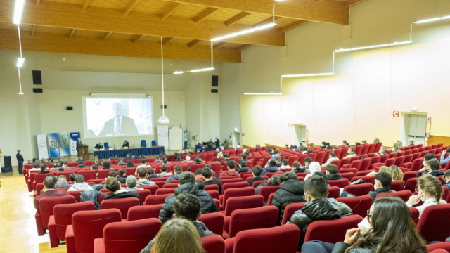 La dimensione verticale: dall'esplorazione alla Regia Aeronautica ... &copy; Creative Commons