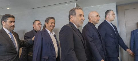 Delegazione iraniana abbandona i colloqui per protestare contro le minacce di Trump