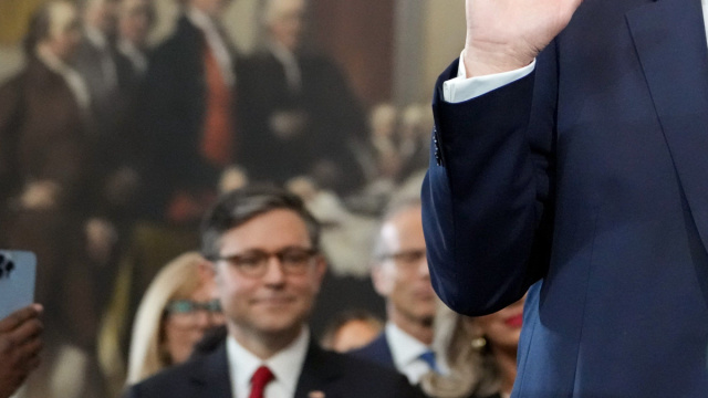 File:President Donald Trump is sworn in for a second term.jpg ... &copy; Creative Commons