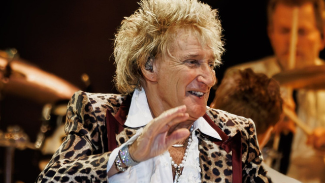 Rod Stewart - Wikipedia &copy; Creative Commons