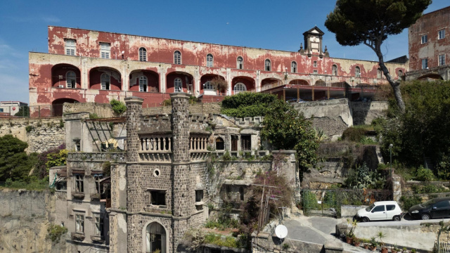 Napoli, Manfredi: &ldquo;Ristrutturiamo Villa Ebe, poi la daremo in ... &copy; Creative Commons