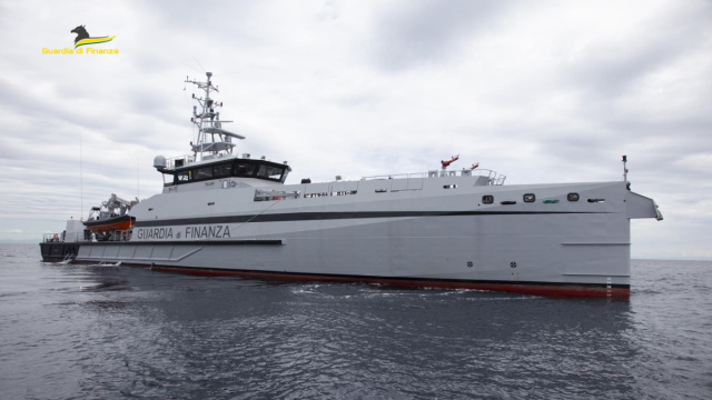La nave pi&ugrave; grande della Guardia di Finanza &egrave; ripartita da Napoli ... &copy; Creative Commons