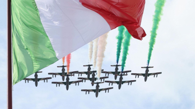 2 Giugno, la Repubblica compie 80 anni. La grande parata e in ... &copy; Creative Commons