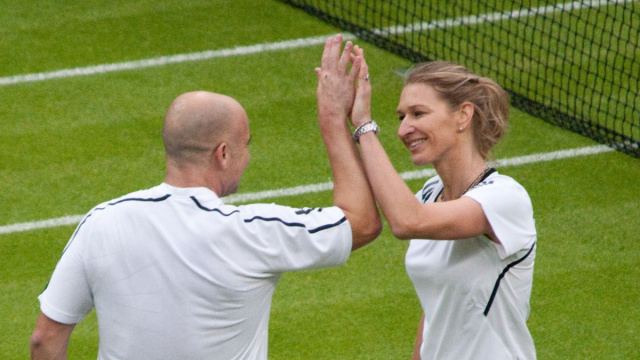 File:Steffi Graf and Andre Agassi (Wimbledon 2009) 2 (cropped).jpg ... &copy; Creative Commons