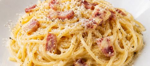 La ricetta della carbonara cremosa senza l'effetto frittata