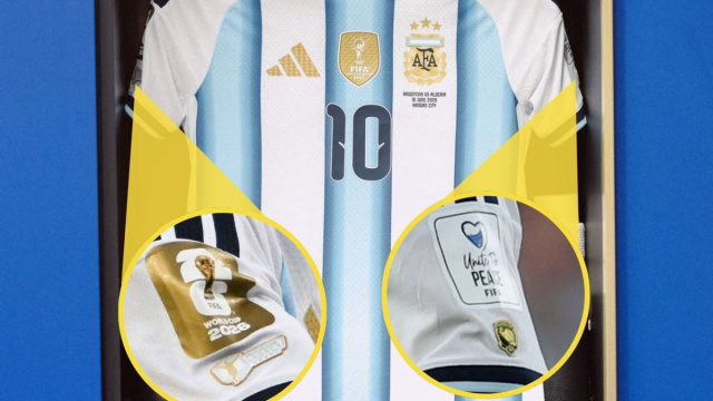Tutte le toppe &ldquo;dorate&rdquo; sulla maglia di Messi dell'Argentina per i ... &copy; Creative Commons