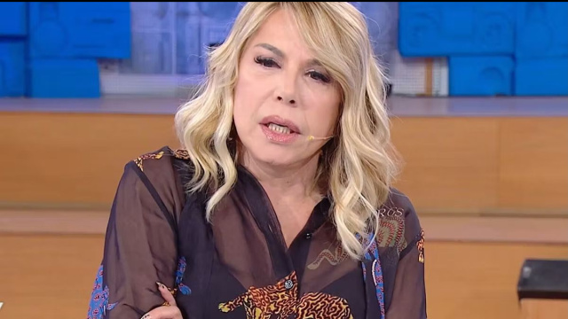 Anna Pettinelli - Screenshot &copy; Canale 5.