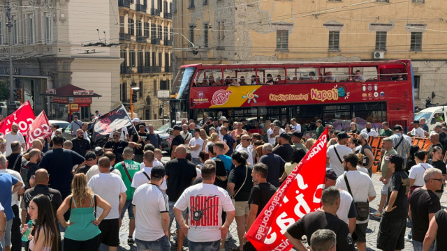 Protesta dei disoccupati a Napoli, corteo e traffico in tilt ... &copy; Creative Commons