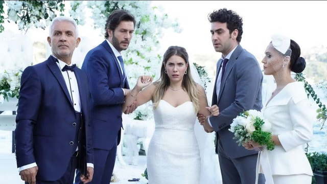 In foto il cast di Forbidden Fruit &copy; Mediaset