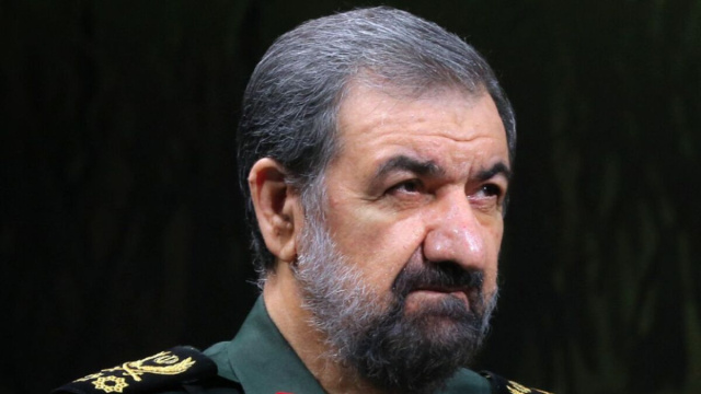 Mohsen Rezai in uniforme nel 2020.