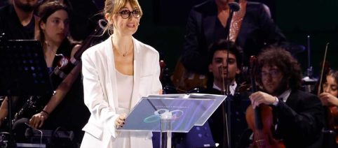 Il discorso di Paola Cortellesi del 2 giugno: polemica per il mancato riferimento a Meloni