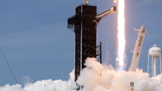 File:SpaceX Demo-2 Launch (NHQ202005300044).jpg - Wikipedia &copy; Creative Commons