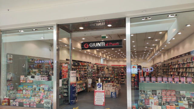 Libreria Giunti Al Punto di Giugliano in Campania (NA) &copy; Creative Commons